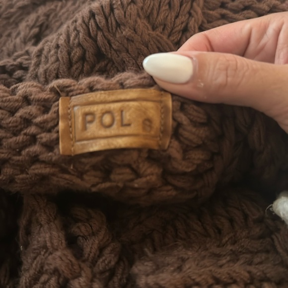 VICI by Pol Brown chunky cable knit sweater - Picture 4 of 6